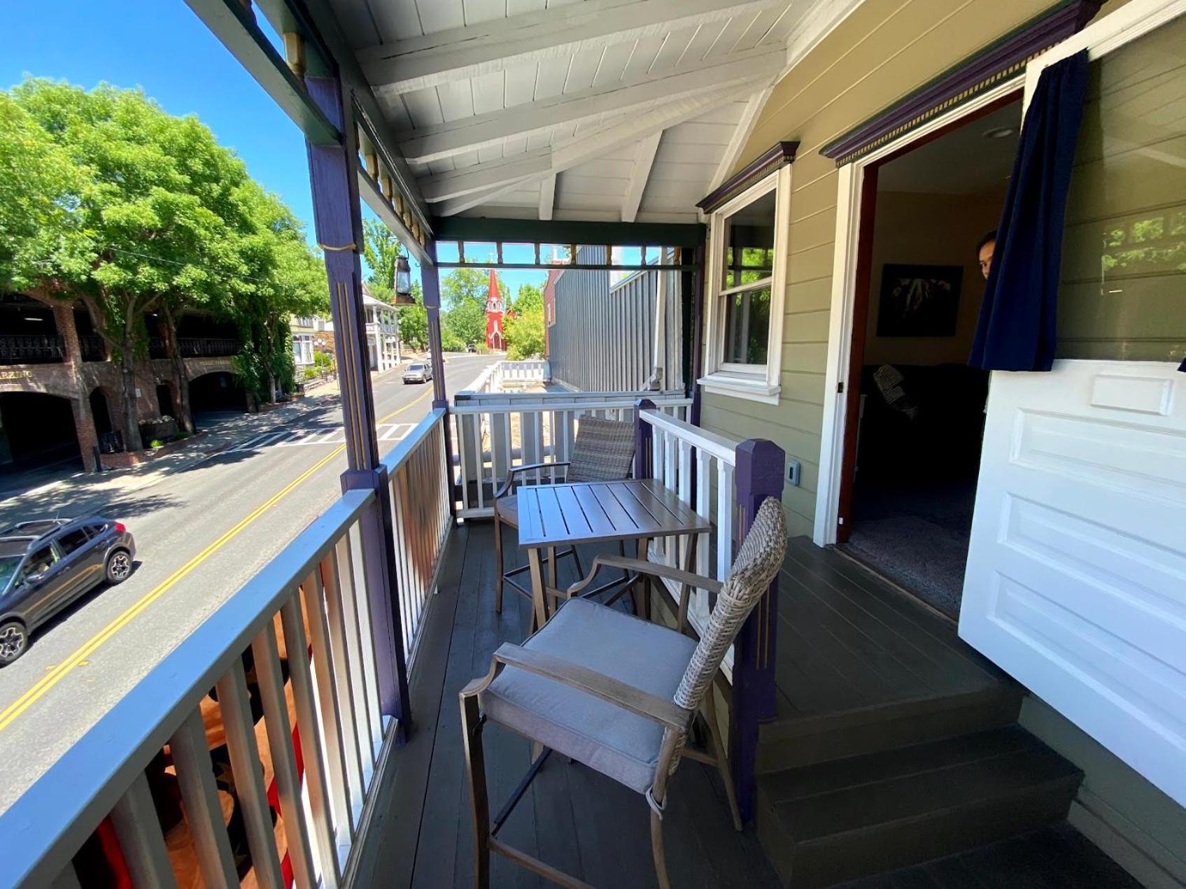Historic Washington St Balcony Apartment โซโนรา ภายนอก รูปภาพ